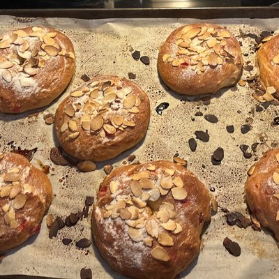 Cherry Almond Bagel