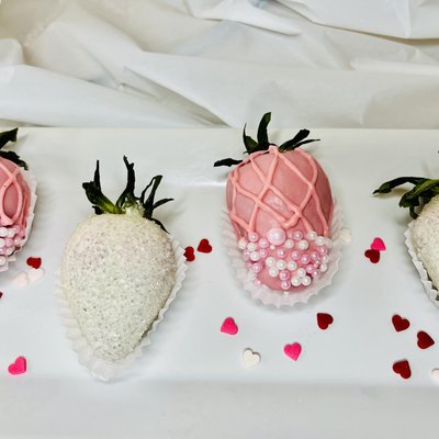 Gourmet Chocolate Dipped Strawberries, Variety Box (Valentine )