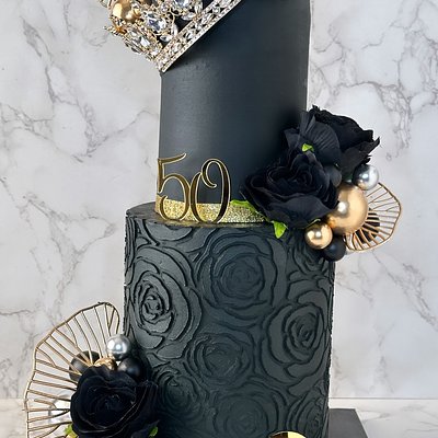 “Statement” 2 Tier Cake 