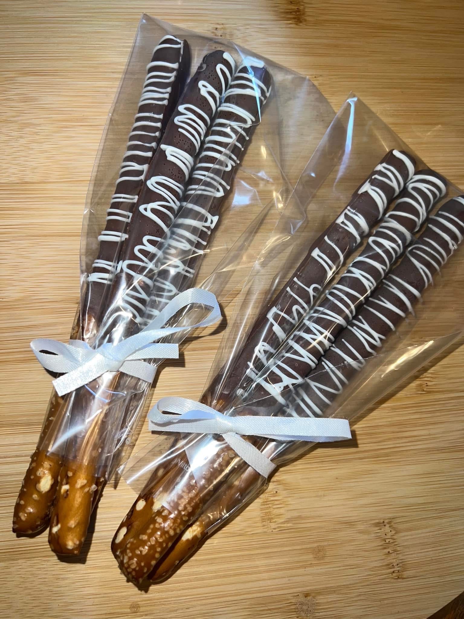 Dipped Pretzels 3ct