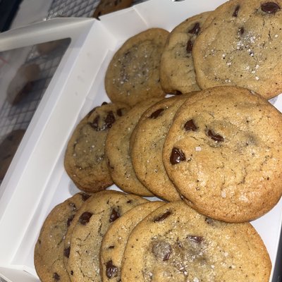 Gluten free brown butter CC cookies (12)
