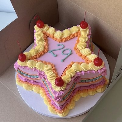 6 Inch Star (Single Tier) 