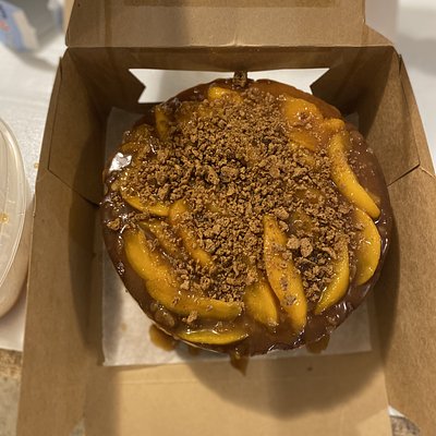 Peach Cobbler Cheesecake 