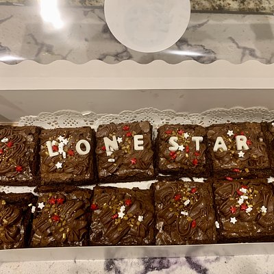 Brownies - 1 Dozen Brownies - With Chocolate Frosting & Sprinkles