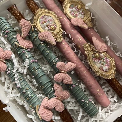 Dipped Pretzels 