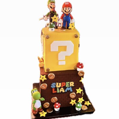 6” & 8” 2-Tier Square Cakes (serves 40-45)