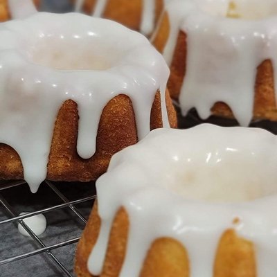 Mini Bundt Cakes