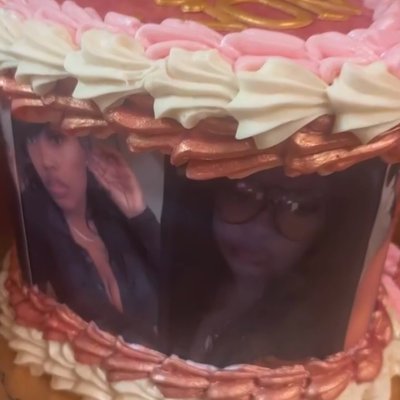 PHOTO HEART CAKE