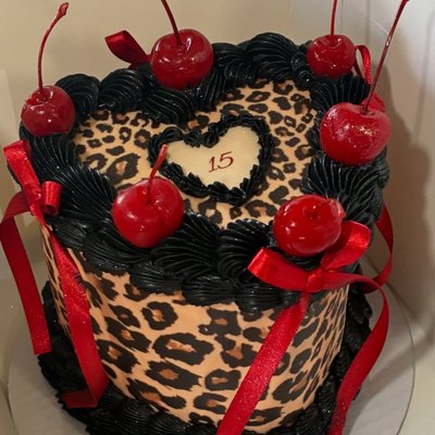 6inch Cake- serves Up to 10-13 