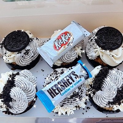 Oreo Cupcakes + Oreo Buttercream (Box of 9)