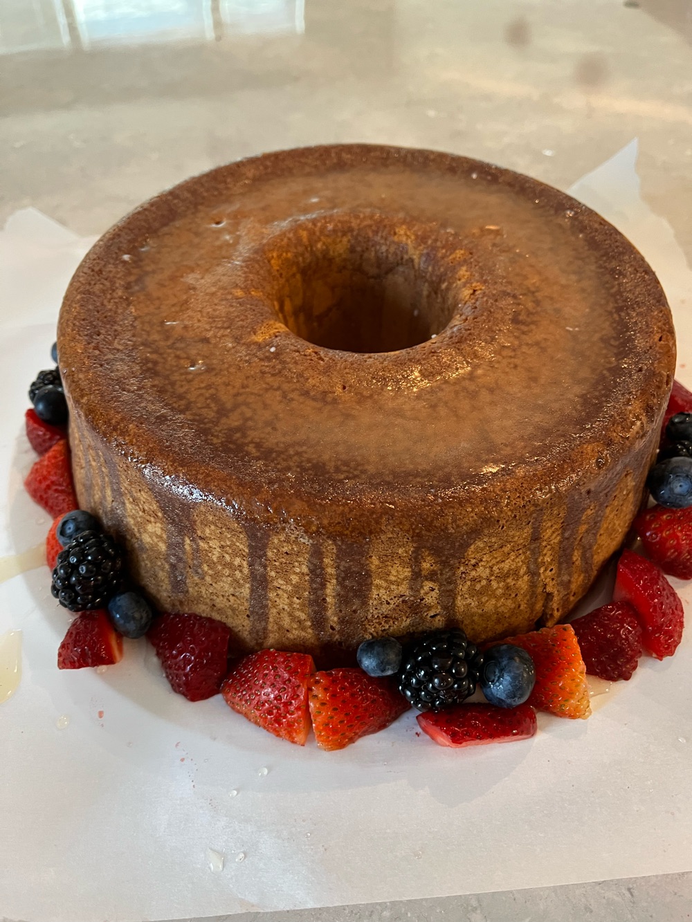 Custom cake by DaysiaVuCakes