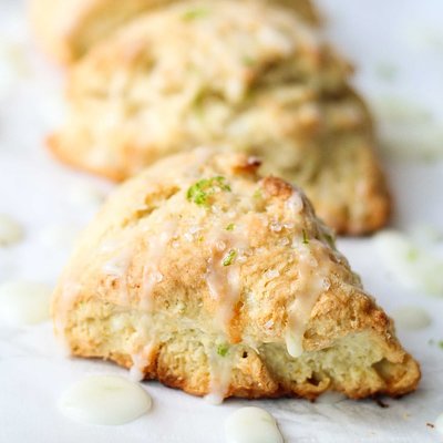 Coconut Lime Scone (4pk )