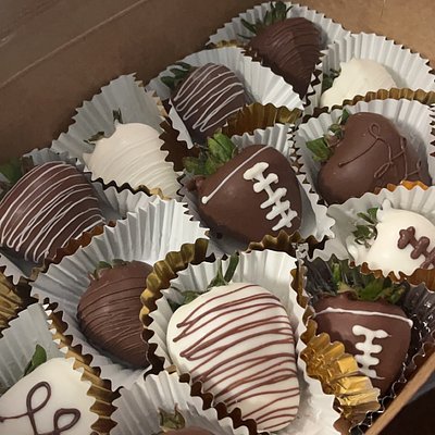 Customized Chocolate Covered Strawberries 