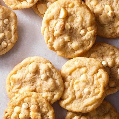 White Chocolate Chip Macadamia Nut Cookies 