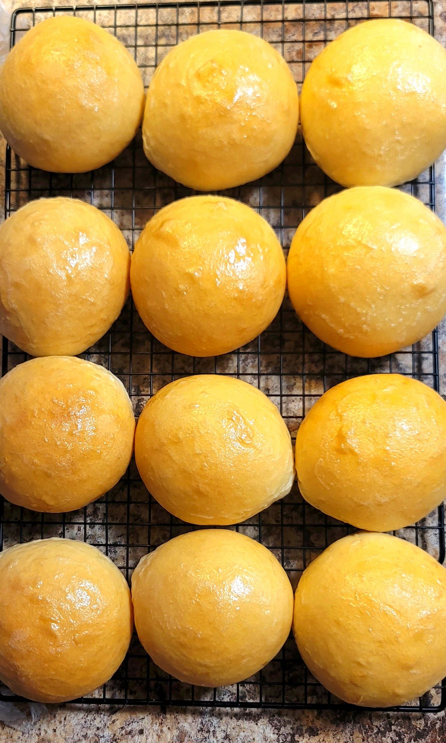 Sourdough Dinner Rolls