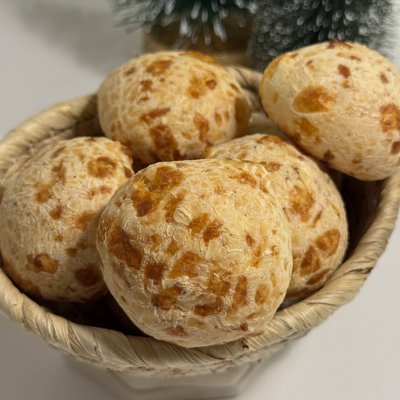 Pão de Queijo - Brazilian Cheese Bread (30)