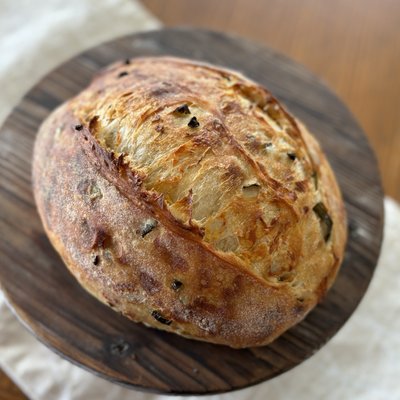 Jalapeño Cheddar Sourdough