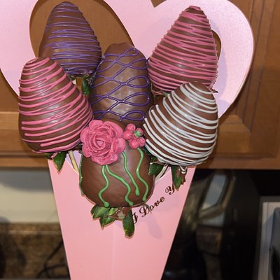 Mothers Day chocolate Covered Strawberries