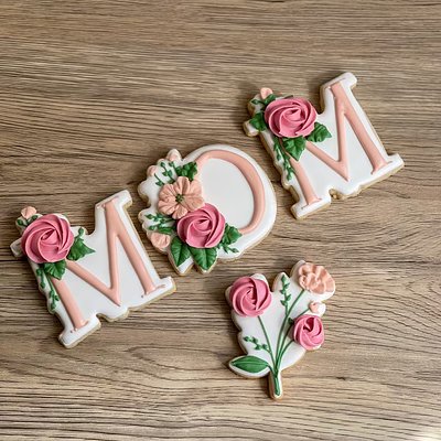 Mom Box Preorders