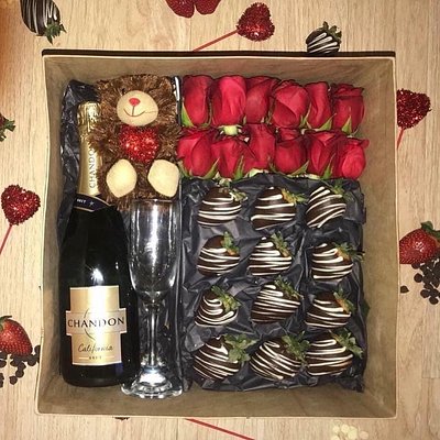 Ultimate Lovers Box 