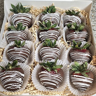 Dozen Chocolate Covered Strawberries 