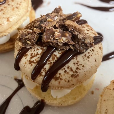 Ferrero Rocher Macarons (12)