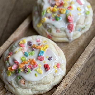 Fruity Pebbles Cookie