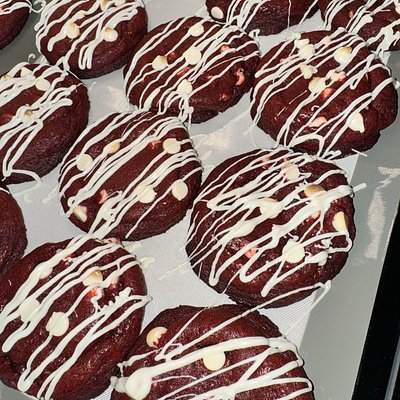 Red Velvet Dozen 