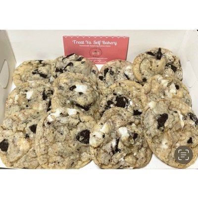 Dozen Oreo Cookies