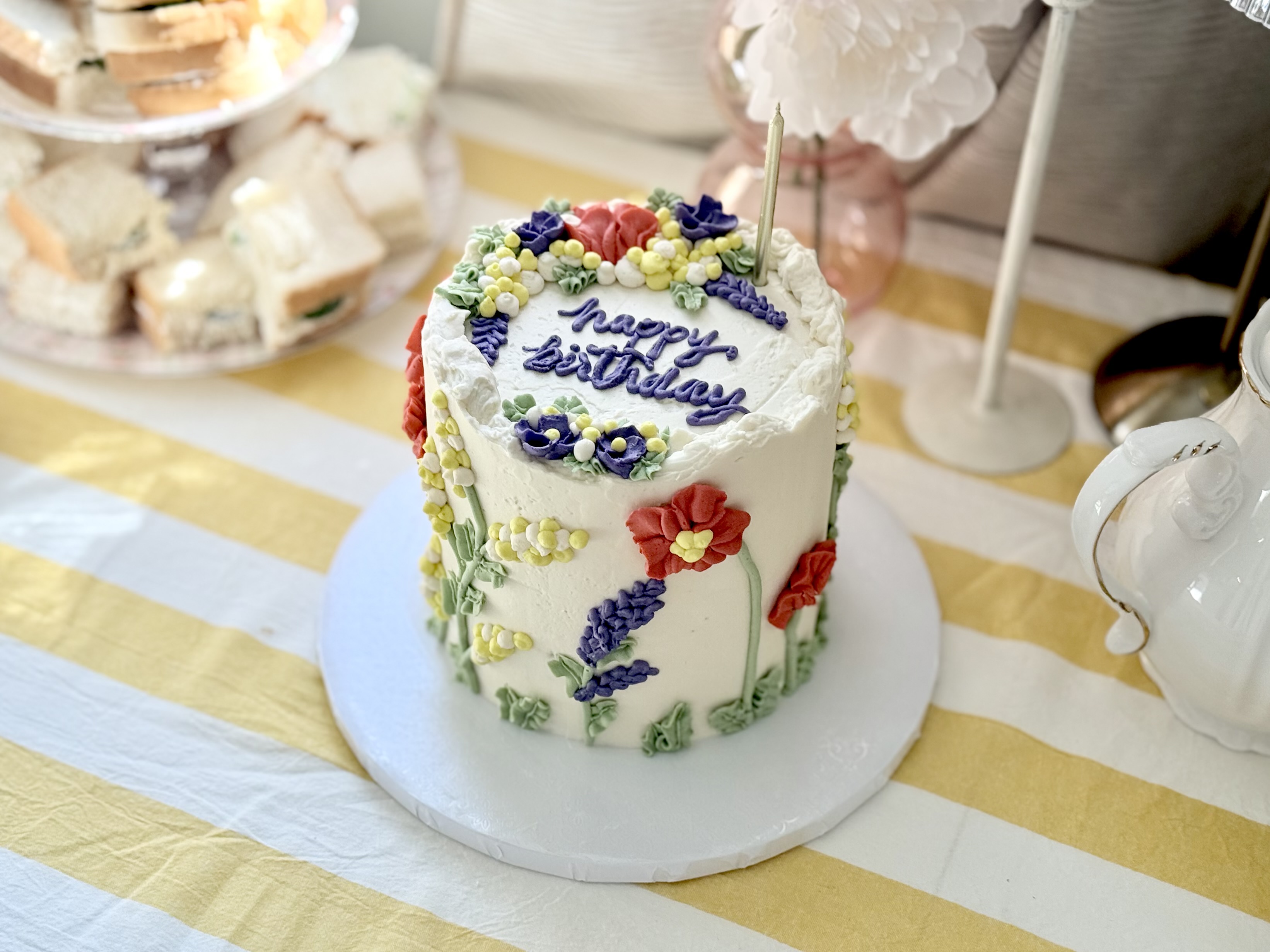 Single-Tier Round Cake
