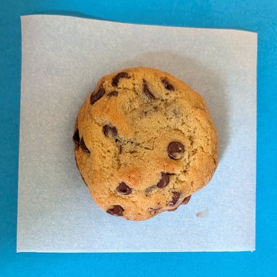 Chocolate Chip 4 oz Cookie