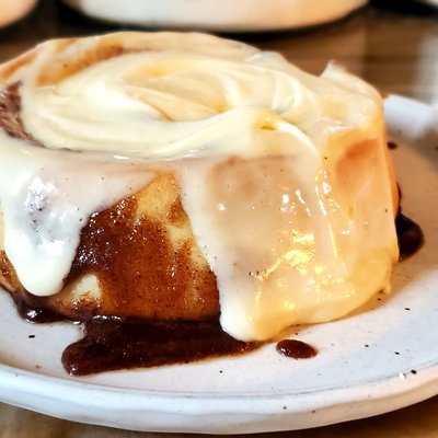 Jimbo Cinnamon Rolls 6 Count
