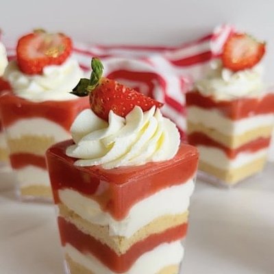 Strawberry 3 Leches (dozen 3onz)