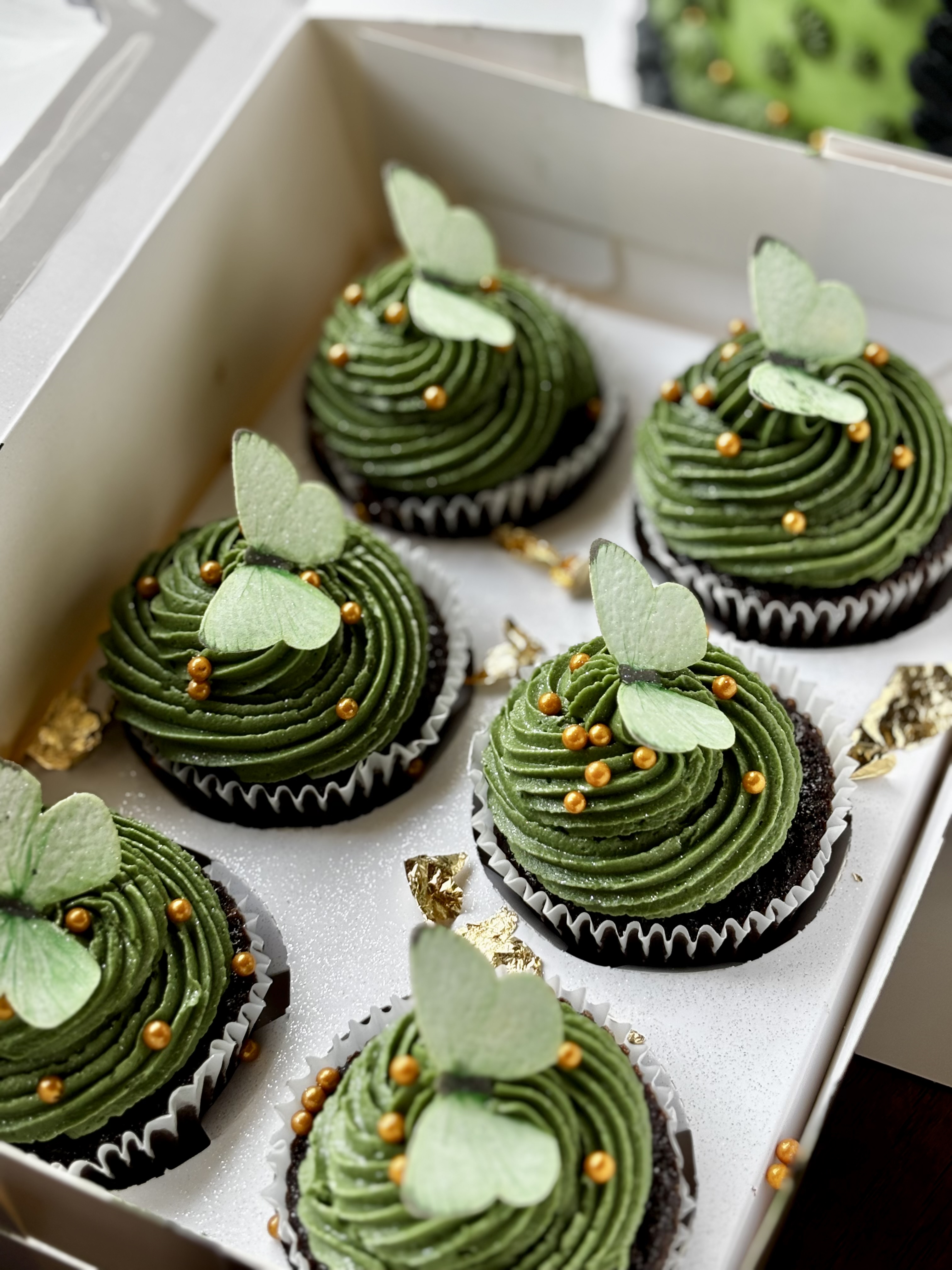 Custom Cupcakes 