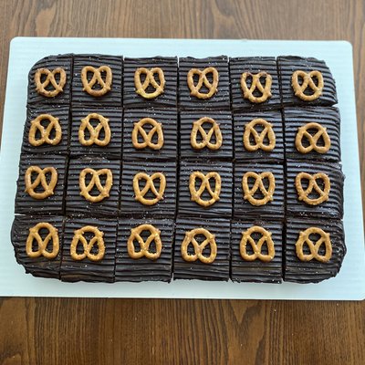 Salted Pretzel Caramel Mini Bars
