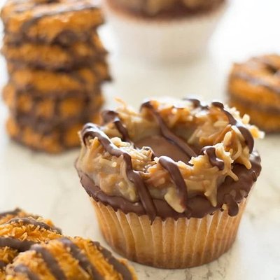 Samoa Cupcakes (12)