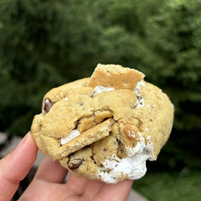 3 Jumbo Stuffed Smores Cookies 