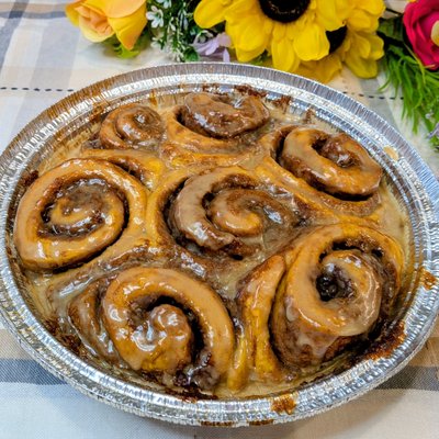 Pumpkin Cinnamon Rolls (6) 🌿