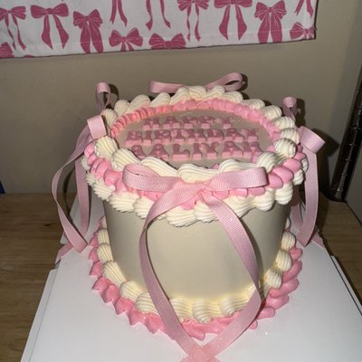 Custom Cake (6 Inch Round) 
