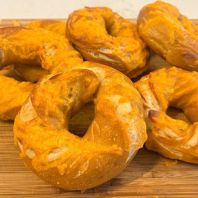 1/2 Dozen Cheese Bagels 