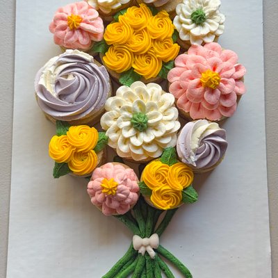 Cookie Cake Bouquet 