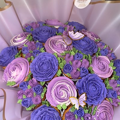 24-Floral Cupcake Bouquet