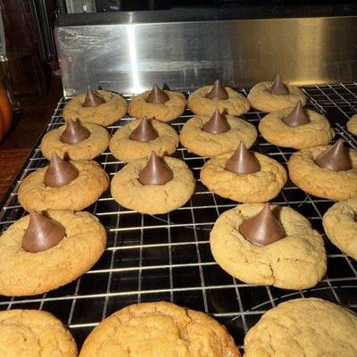 Peanut Butter Blossoms (dozen)