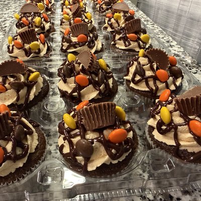 Chocolate Peanut Butter Explosion Cupcake