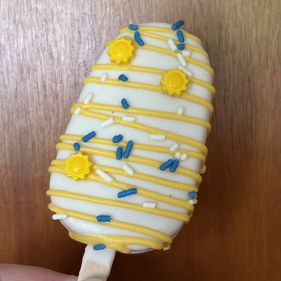 Cakesicles
