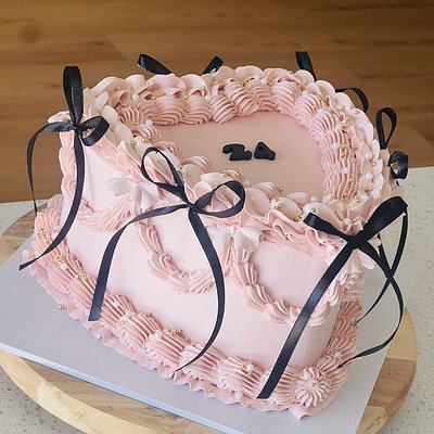 Vintage Ribbon Cake