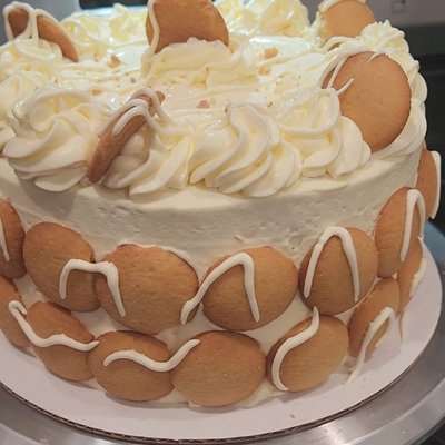10 In 2 layer cake (Specify Flavor Of Cake/Frosting/Shape)