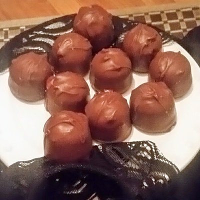 CHOCOLATE COCONUT BONBONS