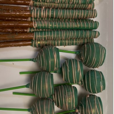 Basic Pretzels Covered Chocolate 24