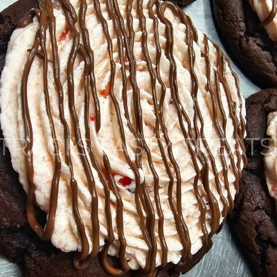 Chocolate & Strawberry Cookie